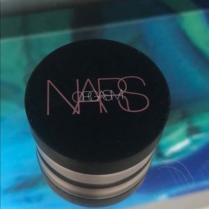 NARS ORGASM ILLUMINATING LOOSE POWDER